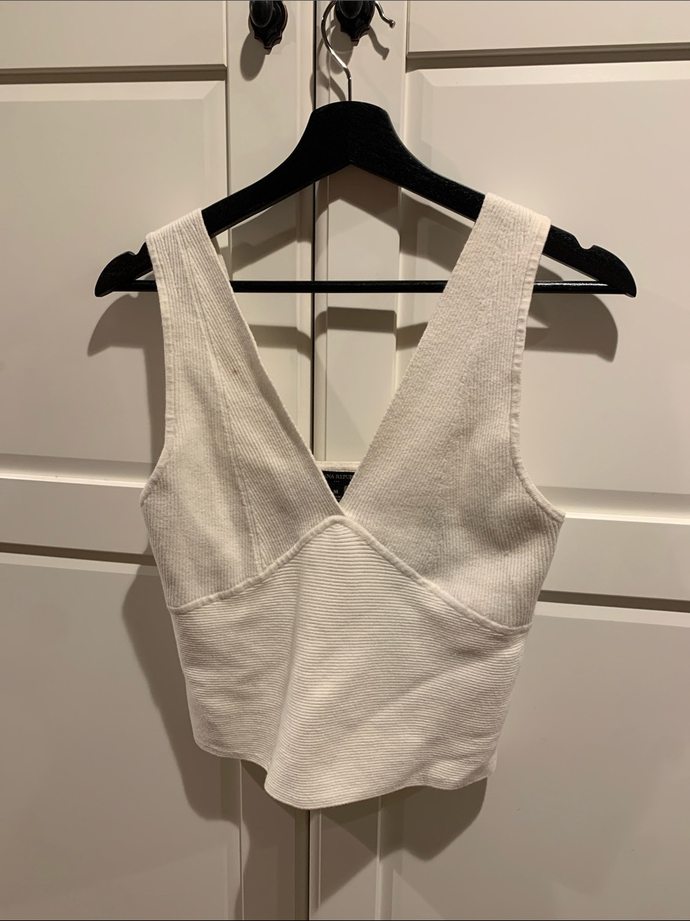 Banana Republic Off-White V-Neck Ribbed Tank